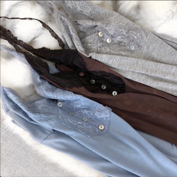 Blue and gray tanks - Picture 2 of 4